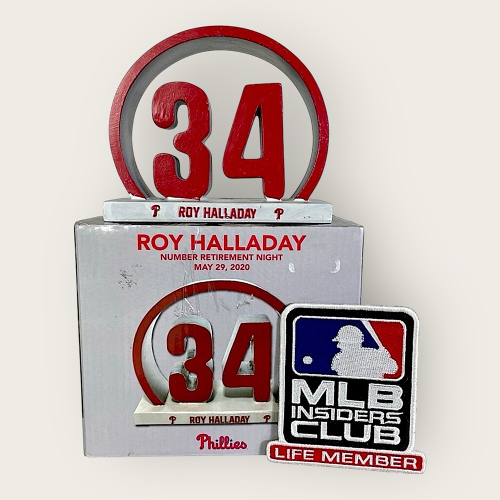 Roy Halladay Phillies #34 Retirement Statue Plaque MLB SGA Giveaway 2021 Box